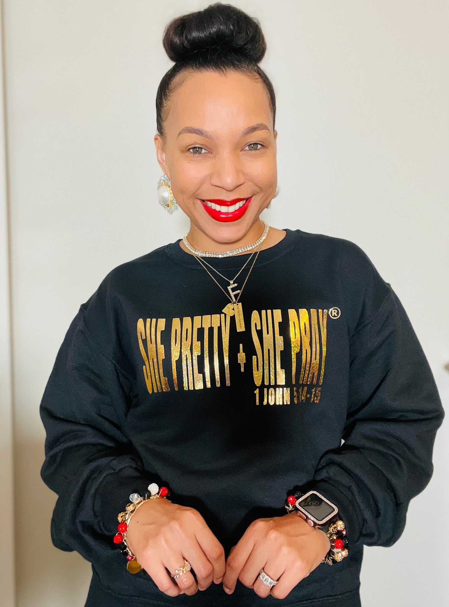 BLACK & GOLD SPARKLE SHE PRETTY + SHE PRAY SWEATSHIRT